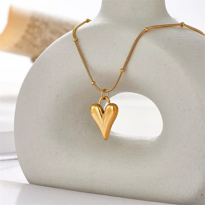 Paslanmaz Çelik Üzeri Altın Kaplama Kalpli Dorika Kolye|Necklace